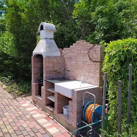 Threefamily'shome