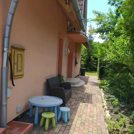 Threefamily'shome Διαμέρισμα