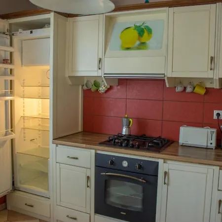 Threefamily'shome Διαμέρισμα *