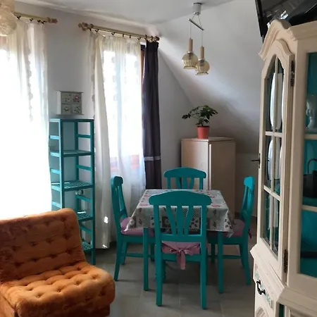 Threefamily'shome
